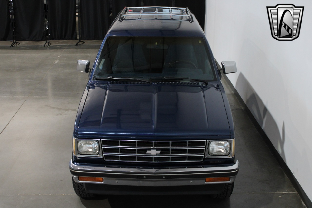 1988 Chevrolet S-10 Blazer - 5