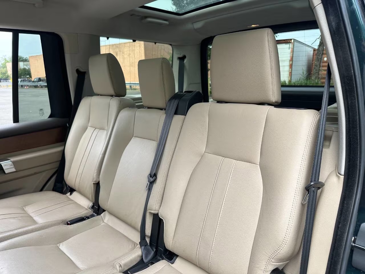 2016 Land Rover LR4