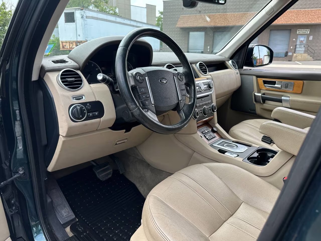 2016 Land Rover LR4