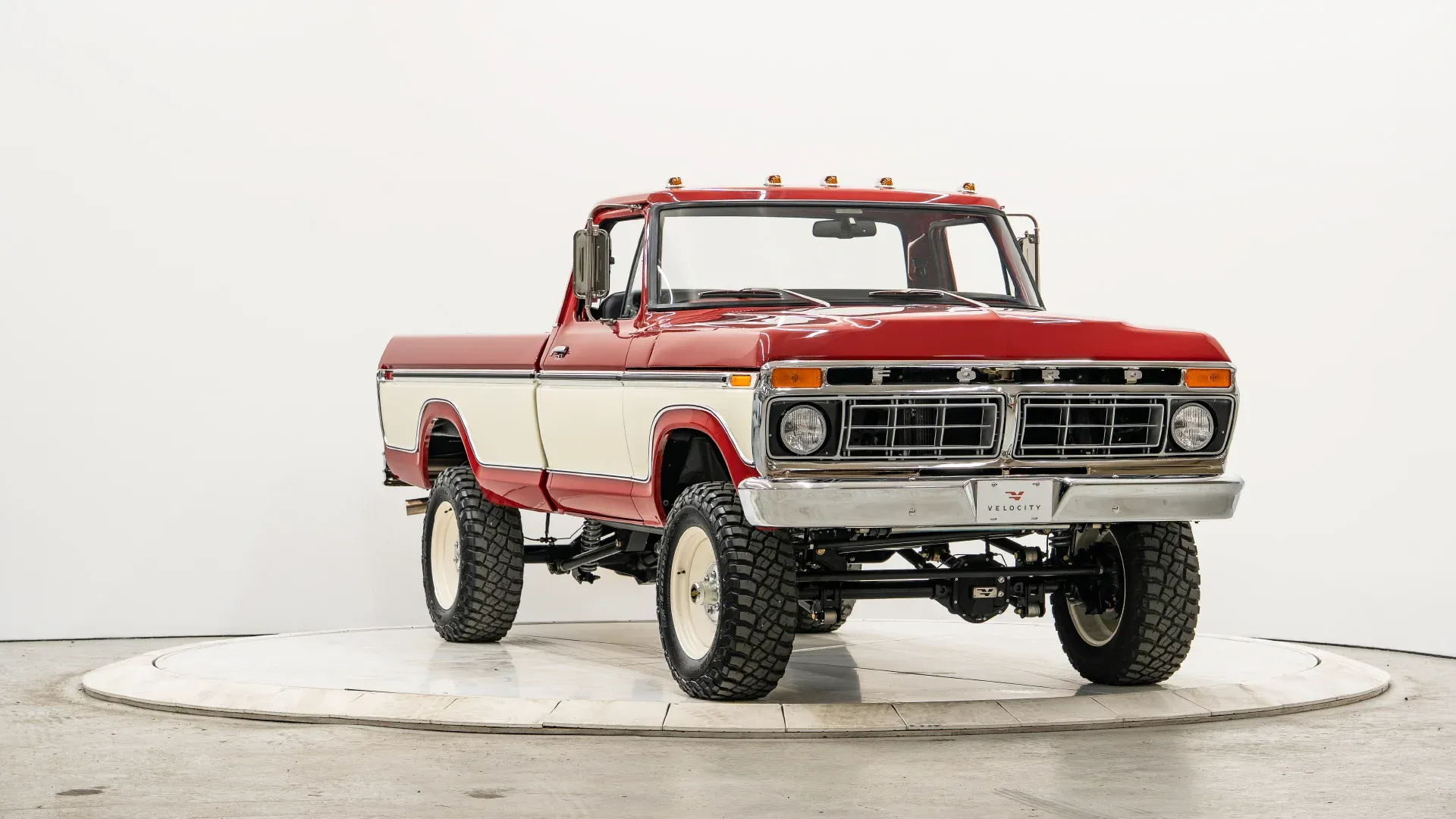 Velocity Heritage Series 1977 Ford F-250 - 4