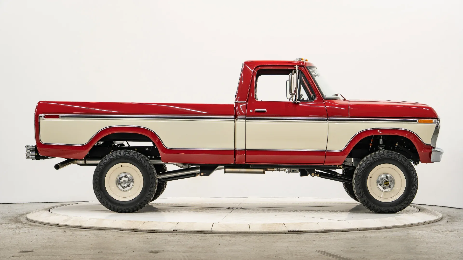Velocity Heritage Series 1977 Ford F-250