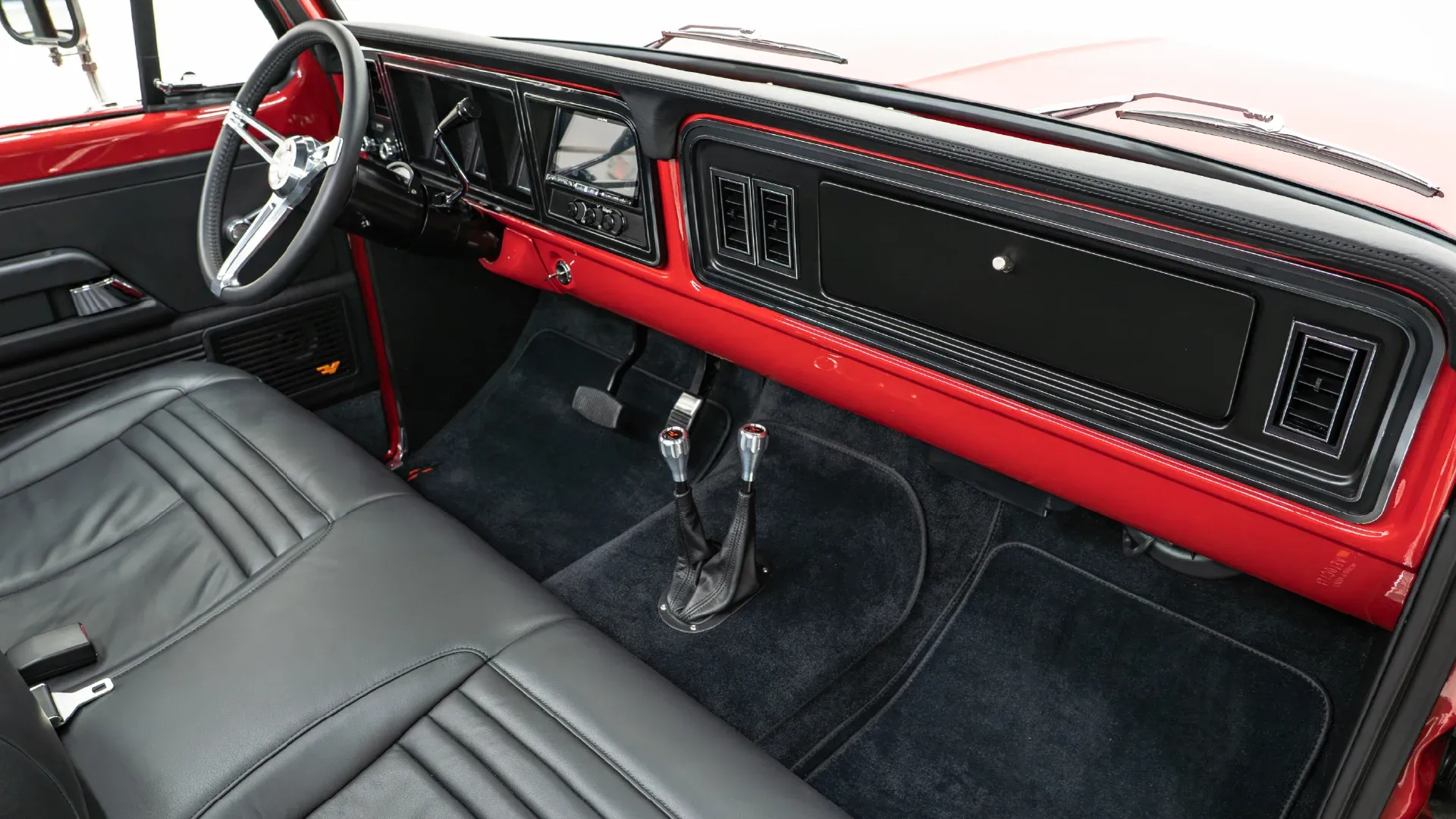 Velocity Heritage Series 1977 Ford F-250