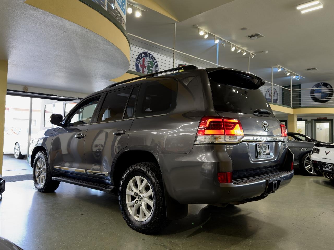 2018 Toyota Land Cruiser - 4