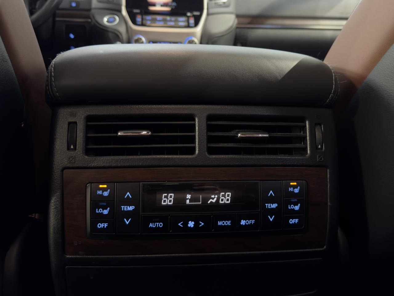2018 Toyota Land Cruiser
