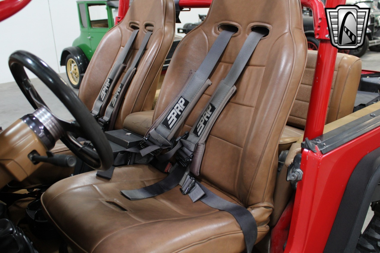 Modified 1995 Jeep Wrangler YJ