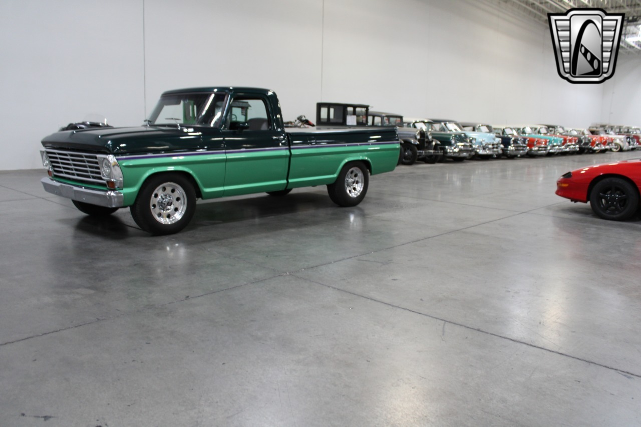 1967 Ford F-250 - 4