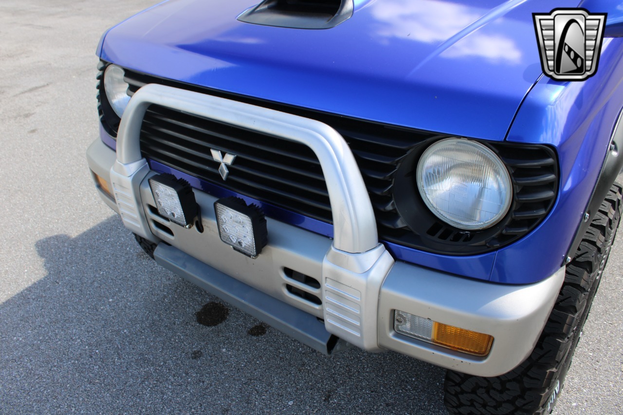 1996 Mitsubishi Pajero Mini VR-II