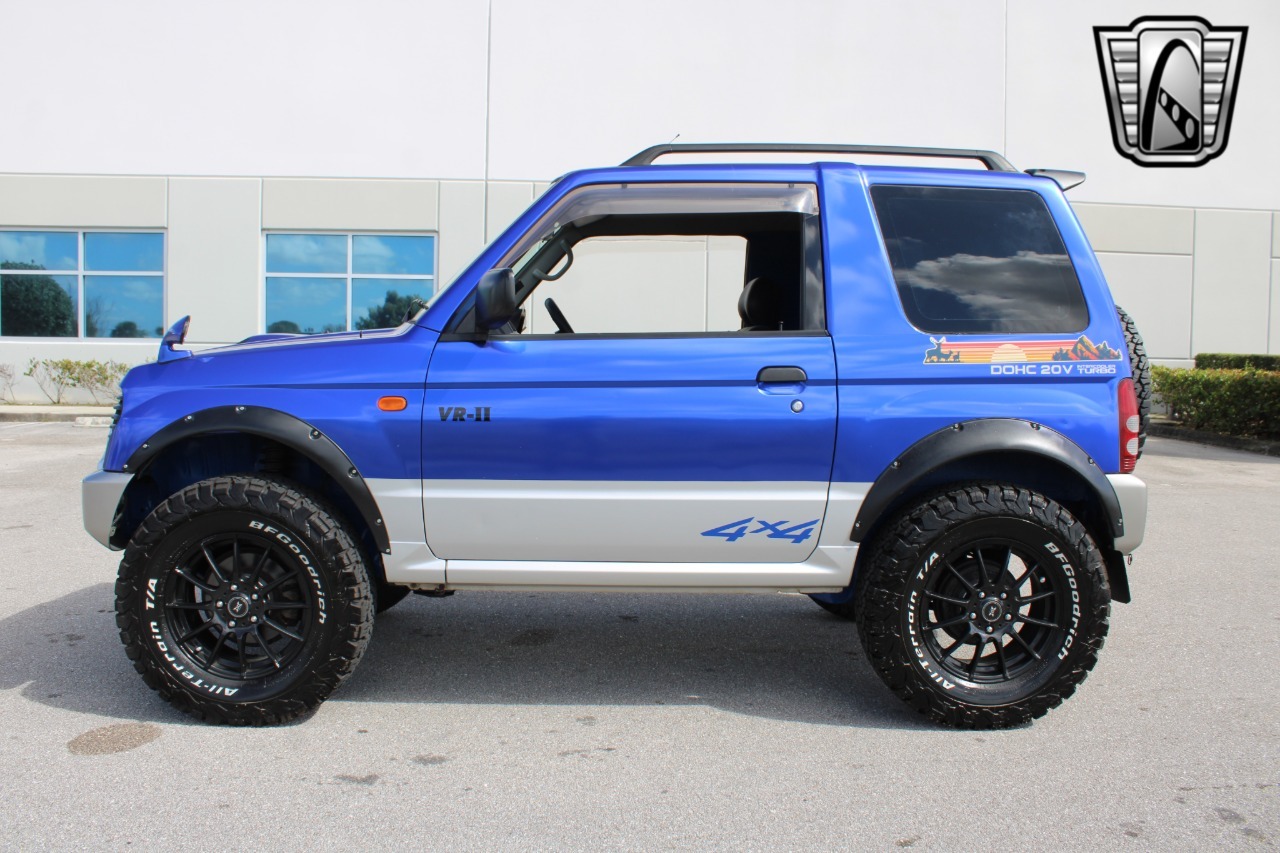 1996 Mitsubishi Pajero Mini VR-II - 2