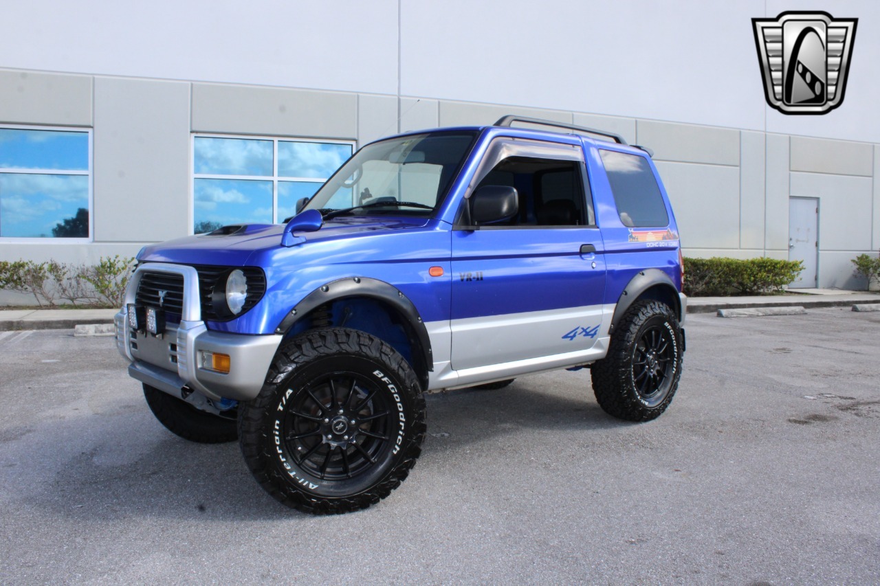  Mitsubishi Pajero