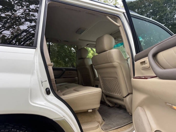 2004 Toyota Land Cruiser