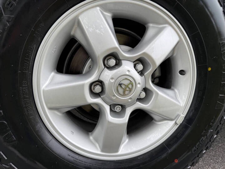 2004 Toyota Land Cruiser