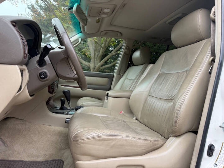 2004 Toyota Land Cruiser