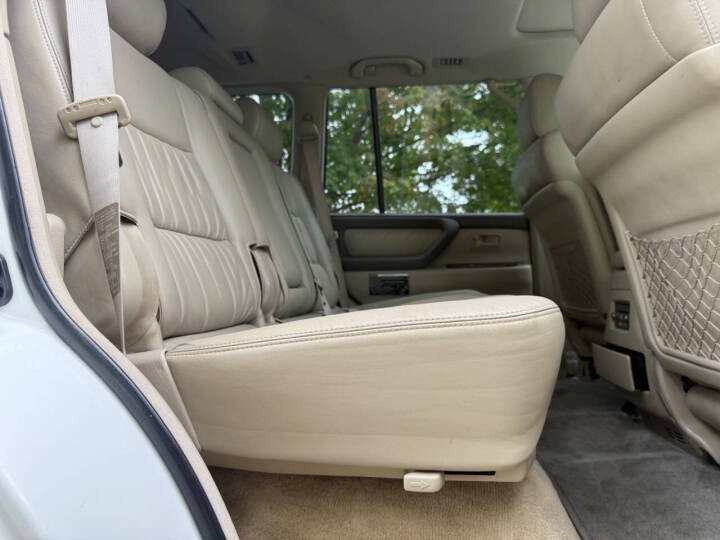 2004 Toyota Land Cruiser