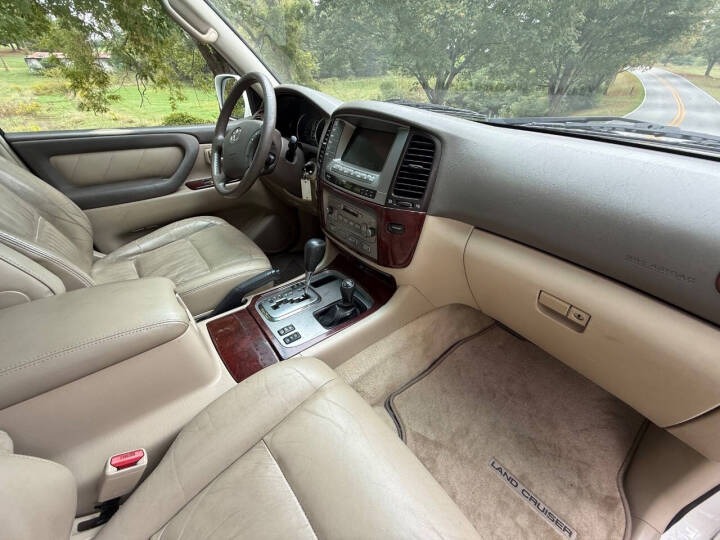 2004 Toyota Land Cruiser