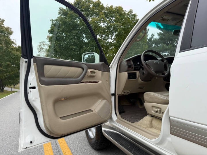 2004 Toyota Land Cruiser