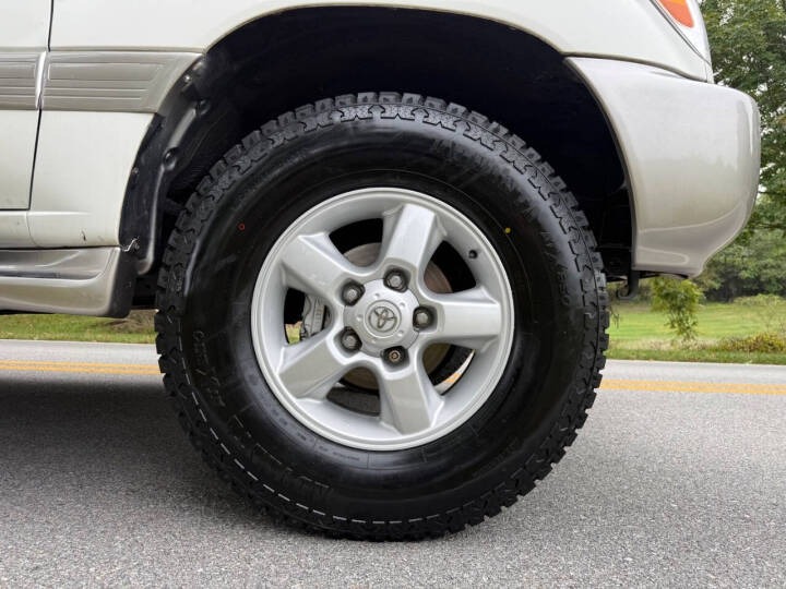 2004 Toyota Land Cruiser