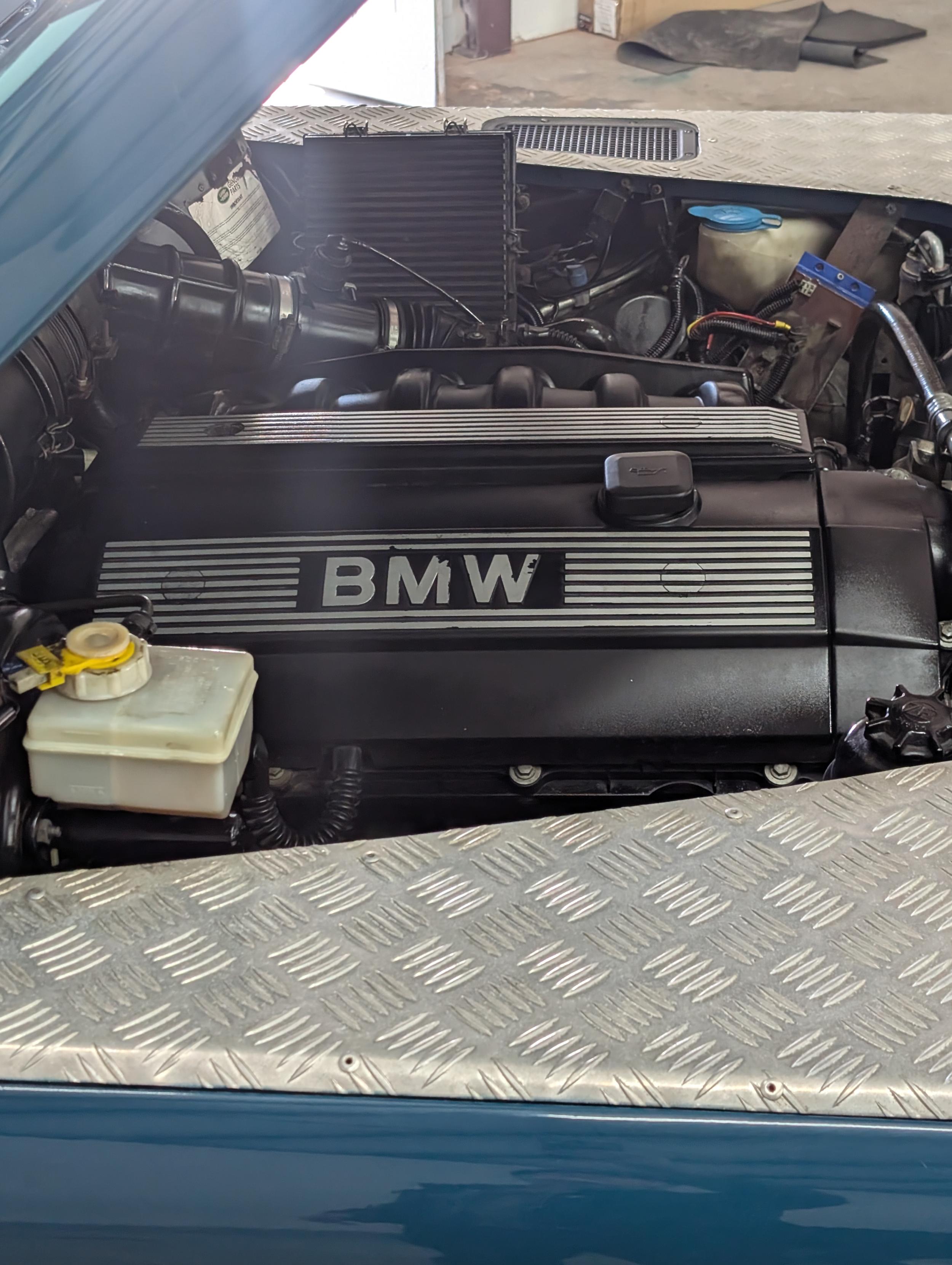 2000 Land Rover Defender 90 2.8i