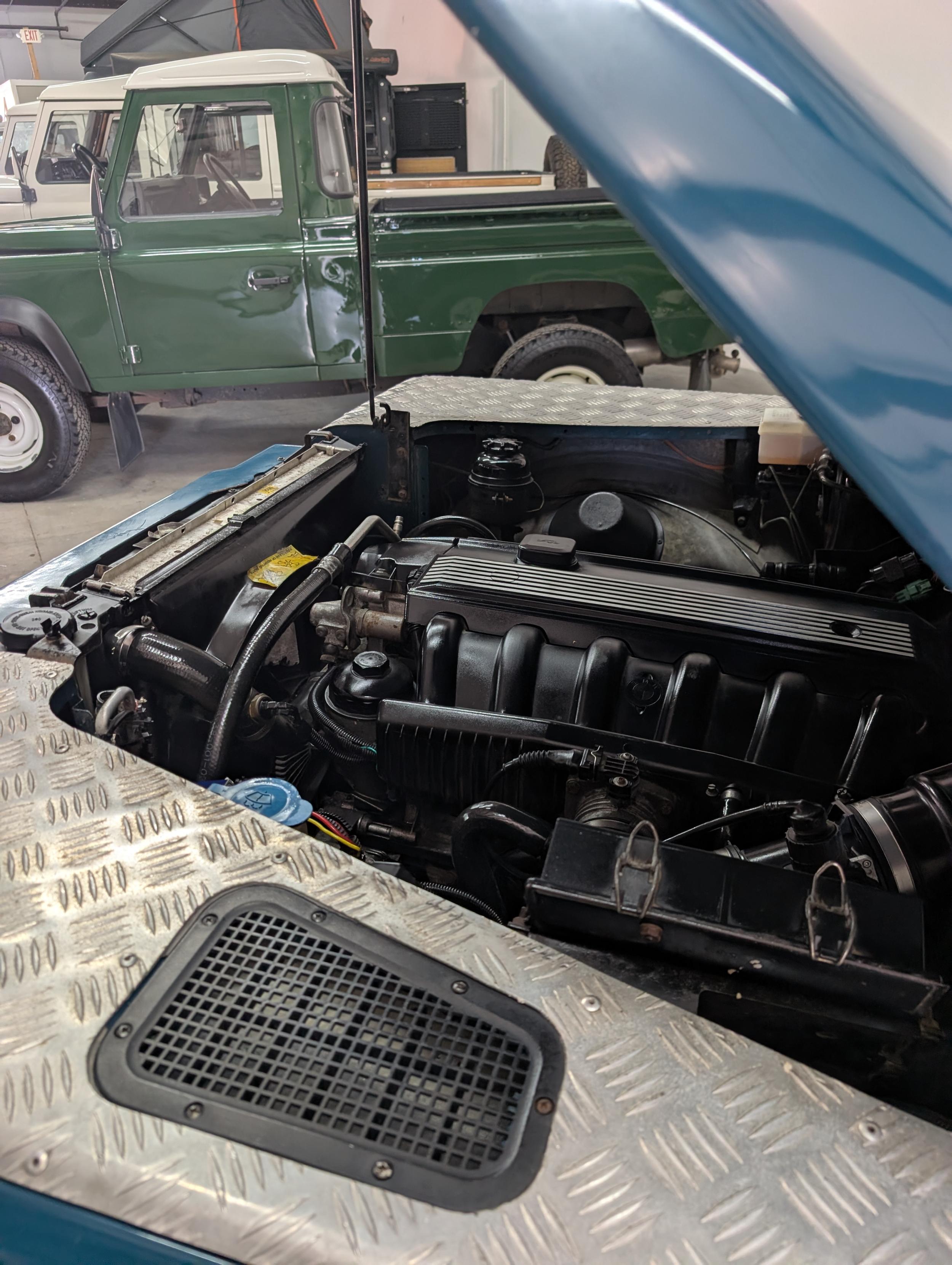 2000 Land Rover Defender 90 2.8i