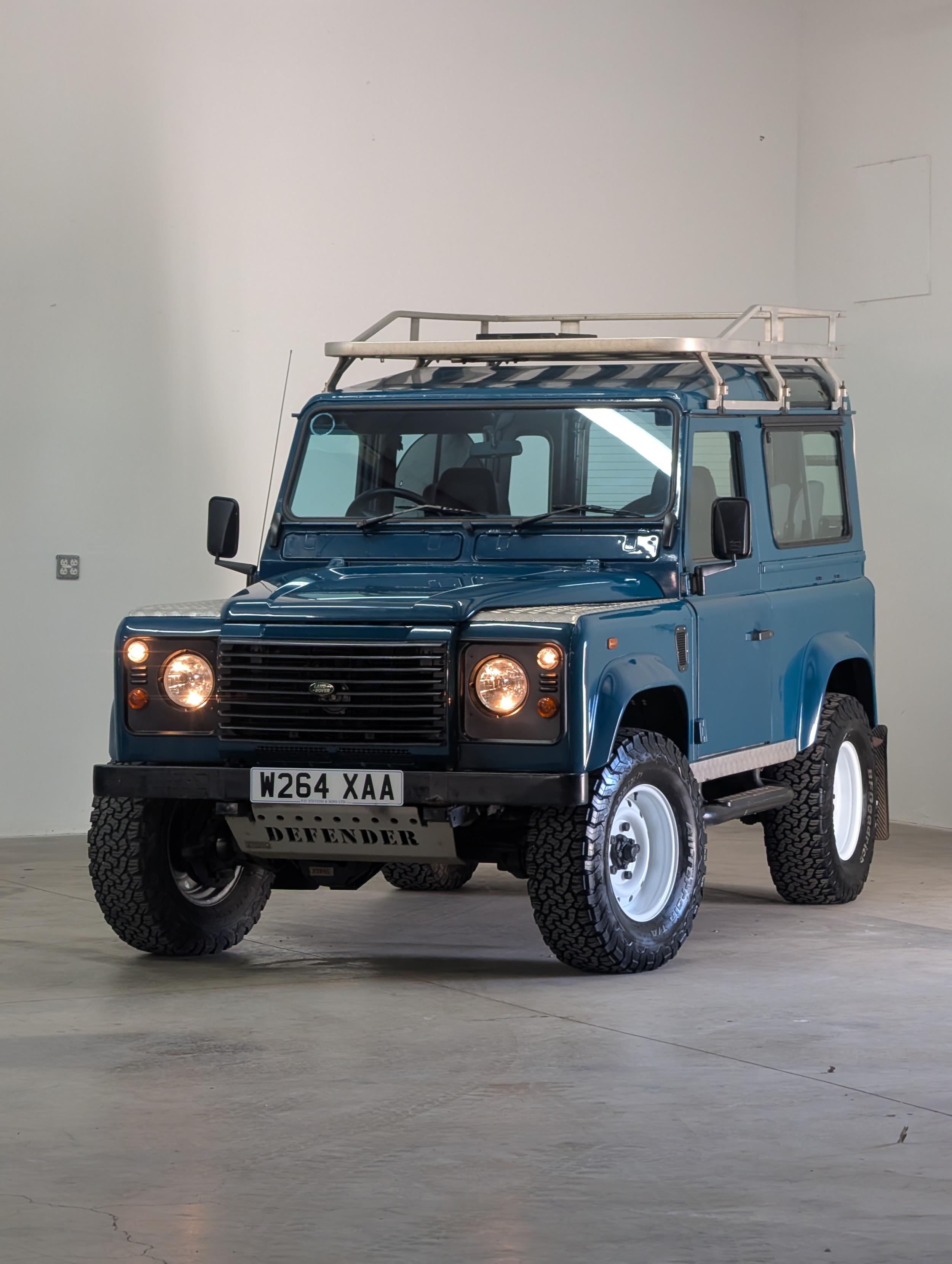  Land Rover Defender