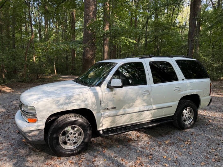 44k-Mile 2001 Chevrolet Tahoe LS - 2