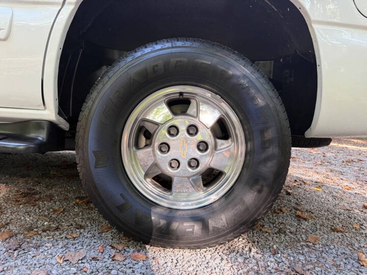 44k-Mile 2001 Chevrolet Tahoe LS