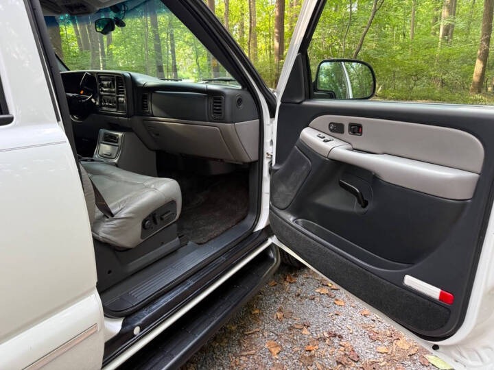 44k-Mile 2001 Chevrolet Tahoe LS