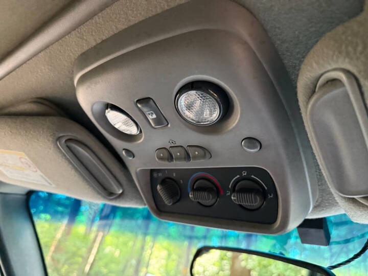44k-Mile 2001 Chevrolet Tahoe LS