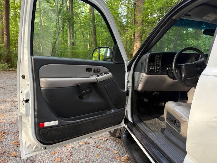44k-Mile 2001 Chevrolet Tahoe LS