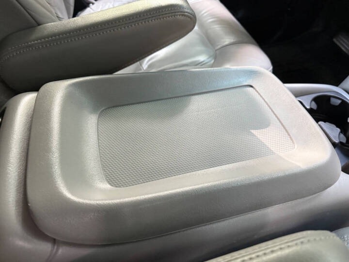 44k-Mile 2001 Chevrolet Tahoe LS