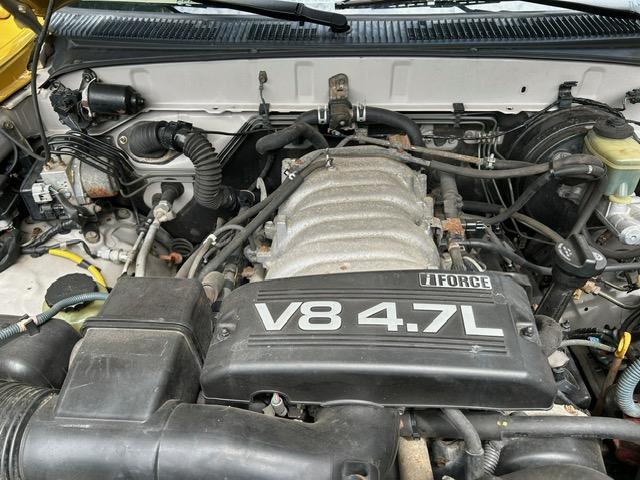 Modified V8-Powered 2000 Toyota 4Runner
