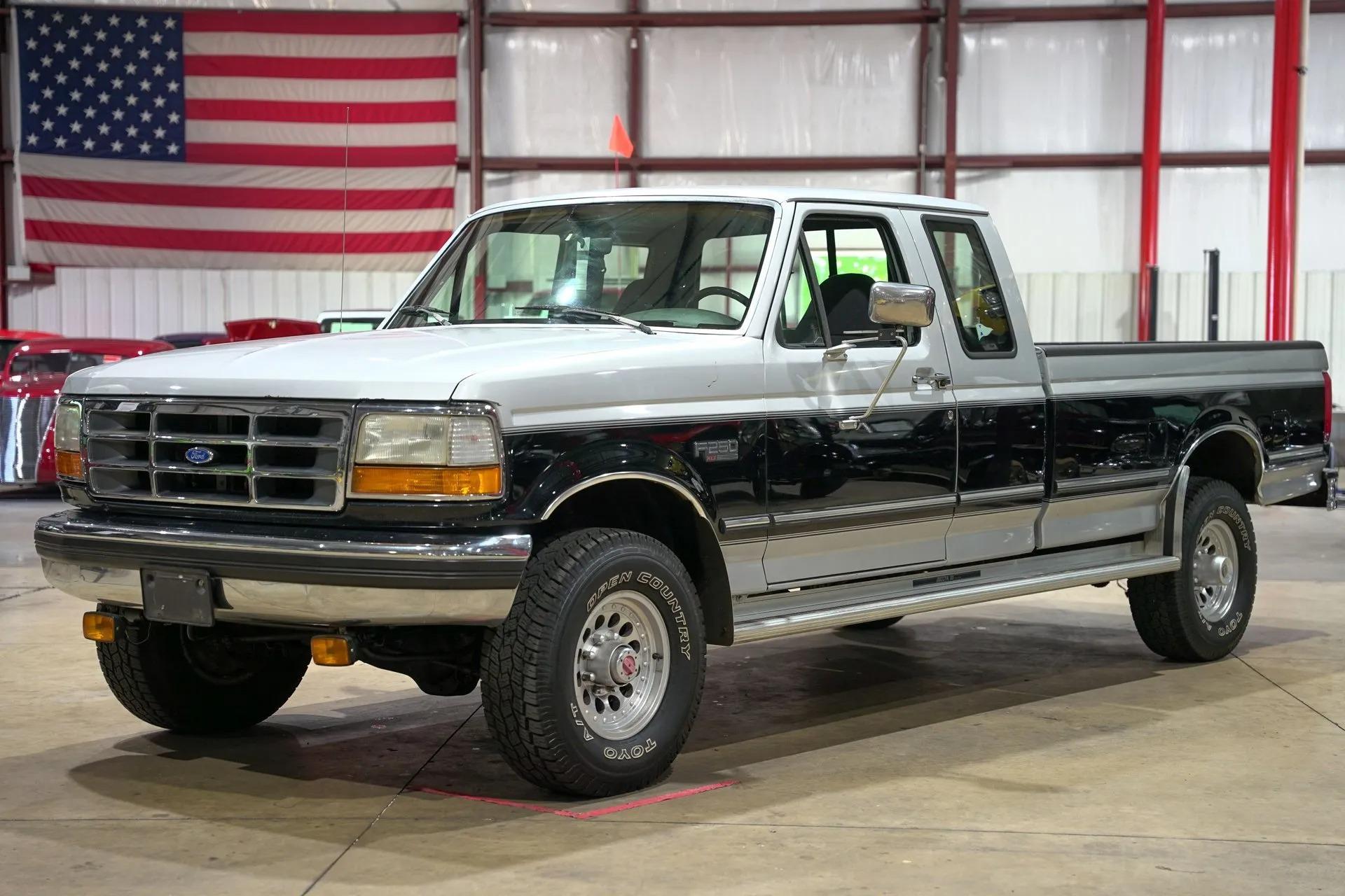 1993 Ford F-250 XLT 4x4 - 2