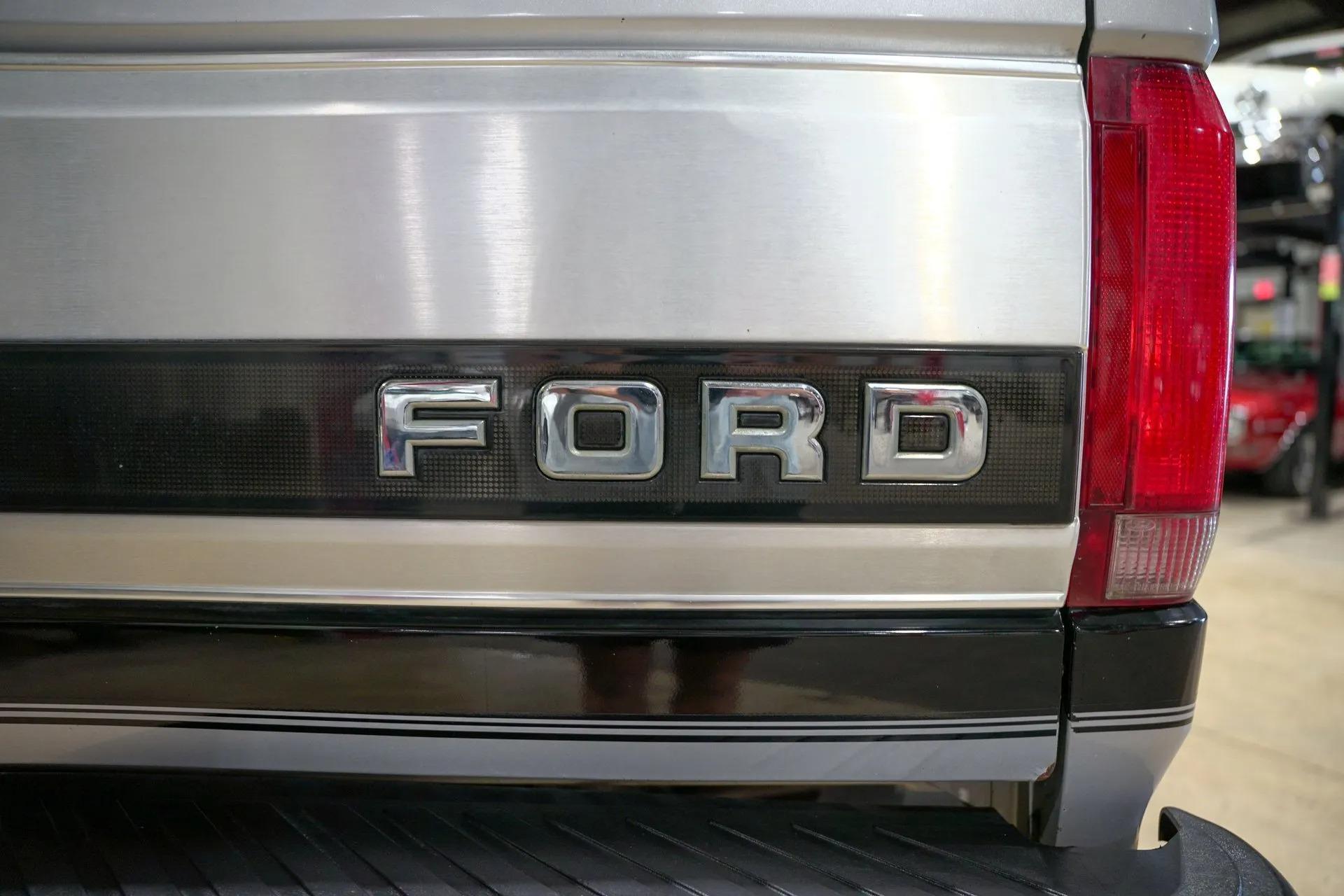 1993 Ford F-250 XLT 4x4