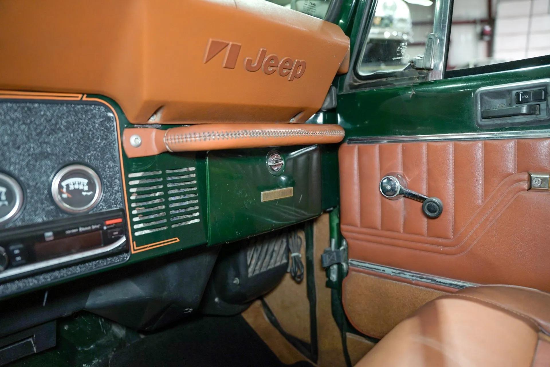 1984 Jeep CJ-7 Laredo