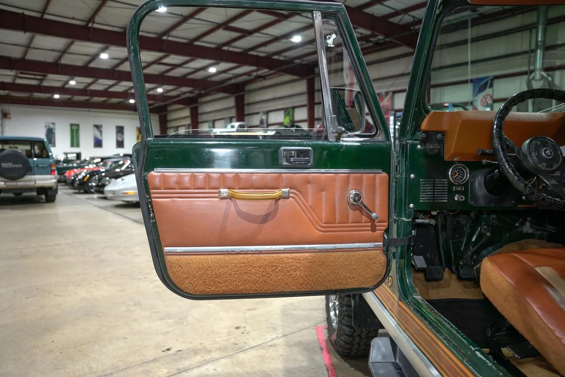 1984 Jeep CJ-7 Laredo