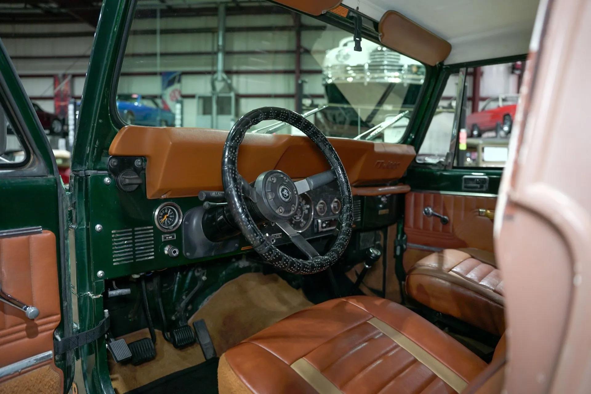 1984 Jeep CJ-7 Laredo