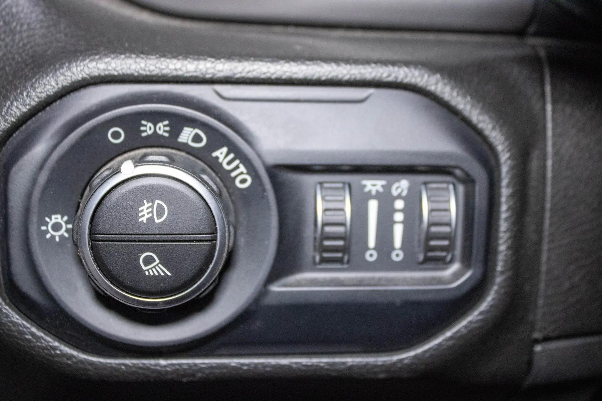 2022 Jeep Gladiator Sport S