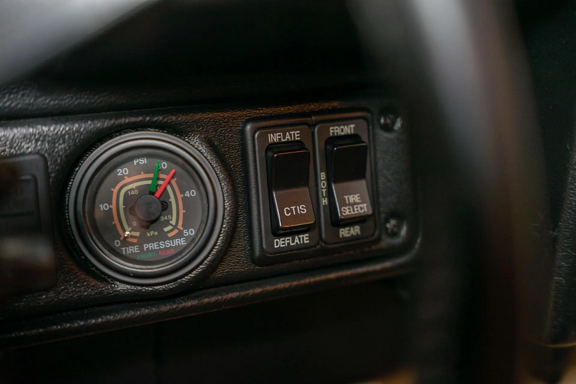 1998 AM General Hummer H1