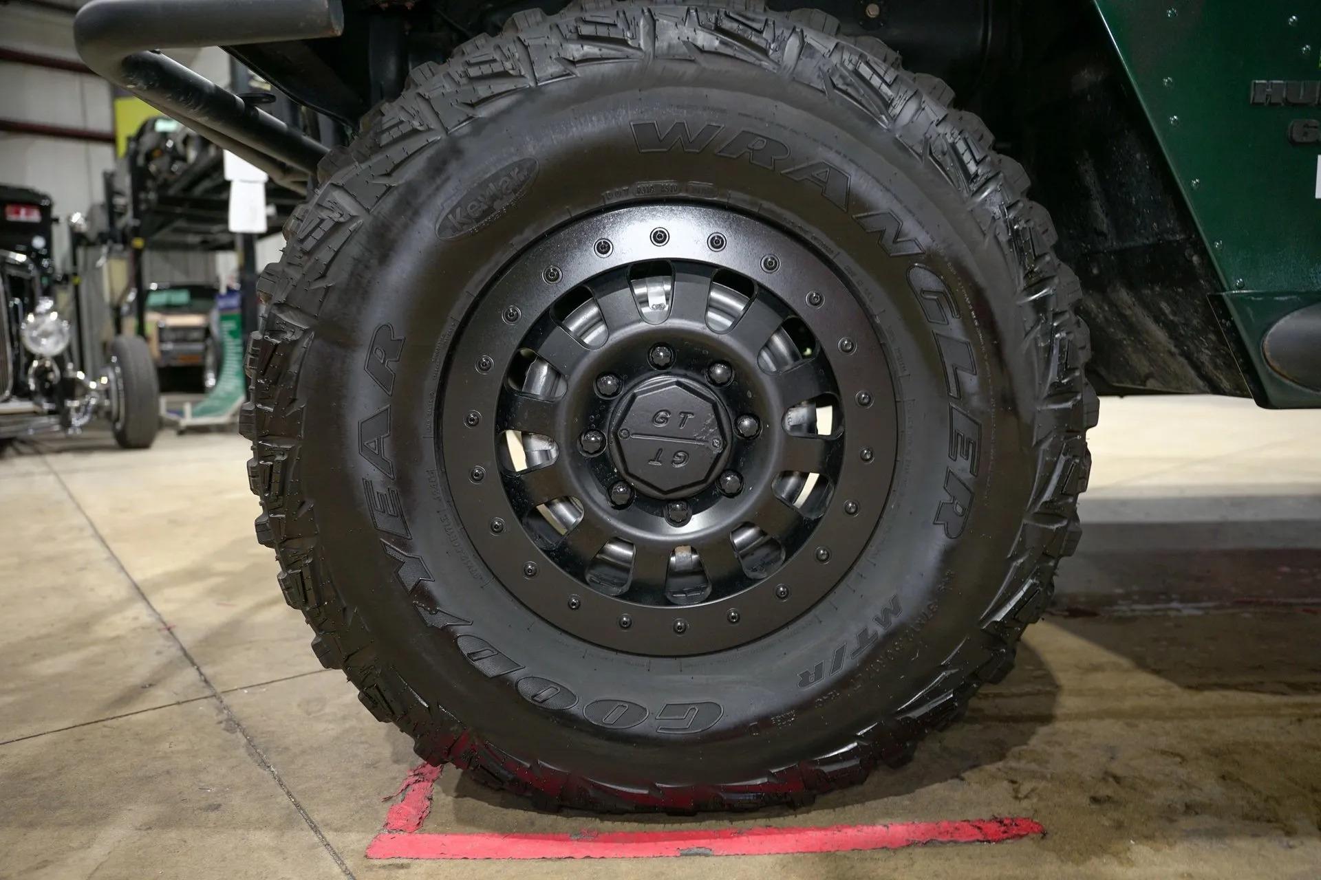 1998 AM General Hummer H1