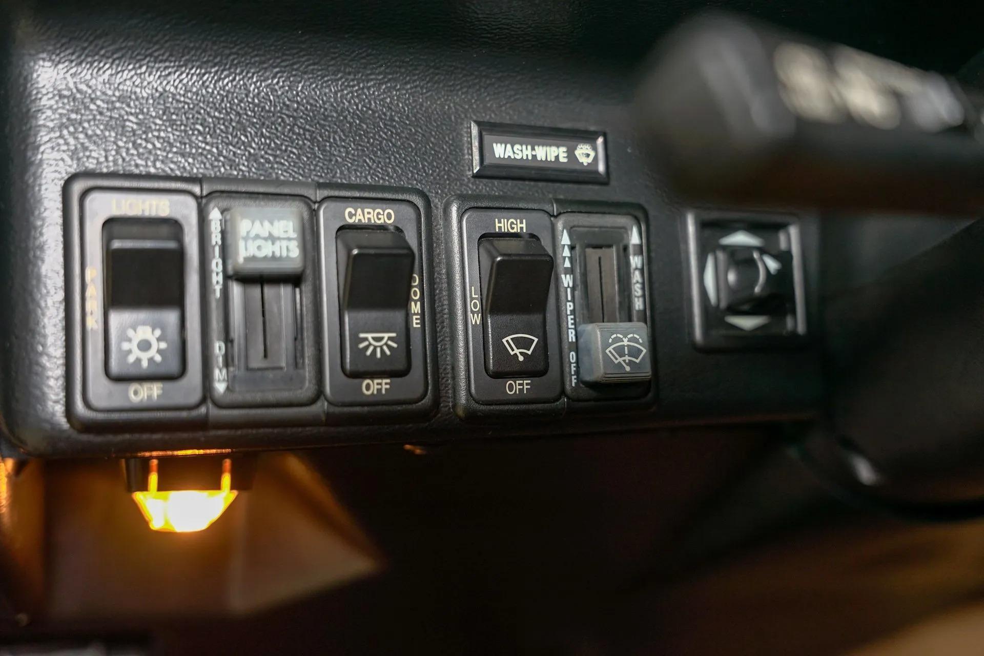 1998 AM General Hummer H1