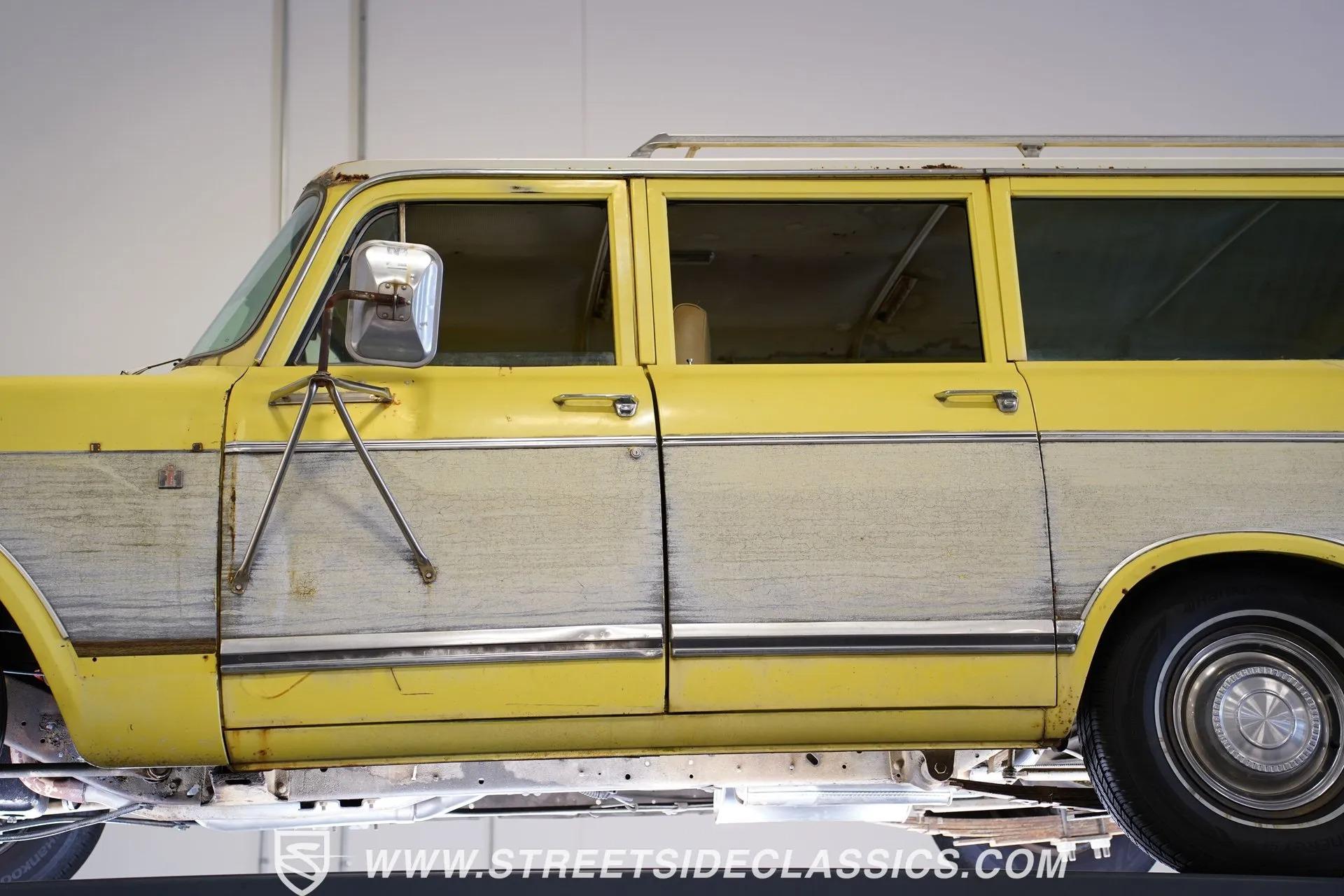 1974 International Harvester Travelall