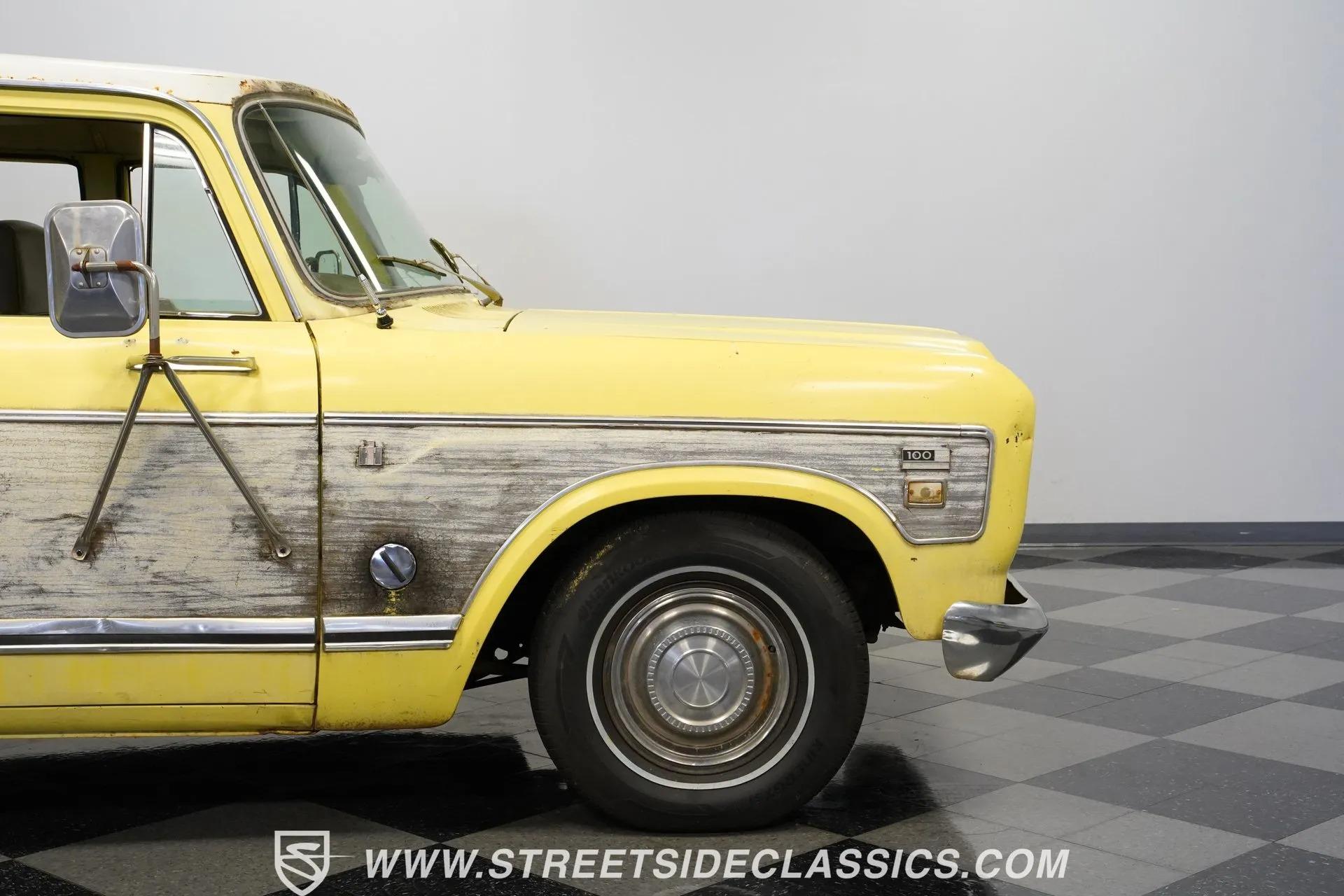 1974 International Harvester Travelall