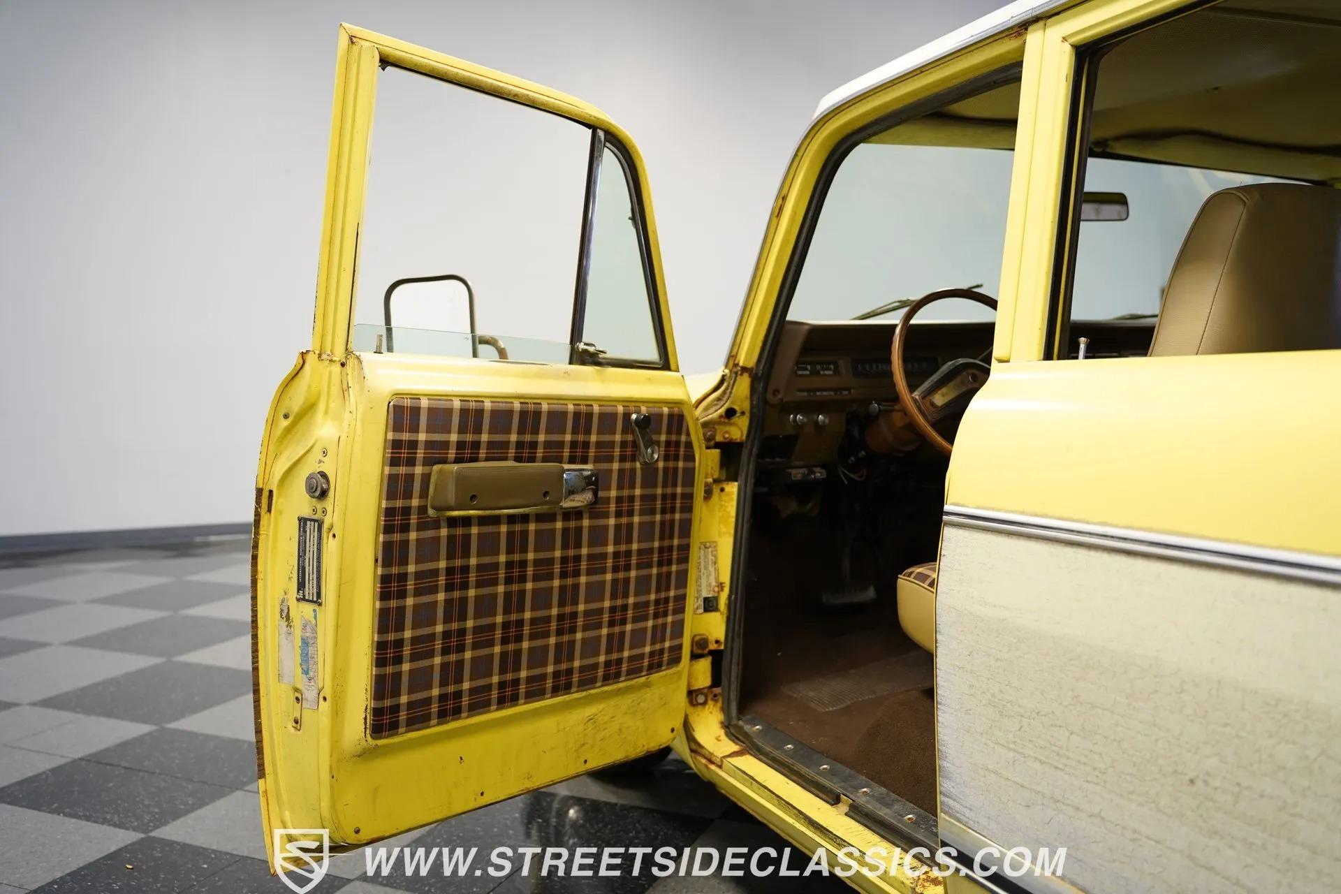 1974 International Harvester Travelall