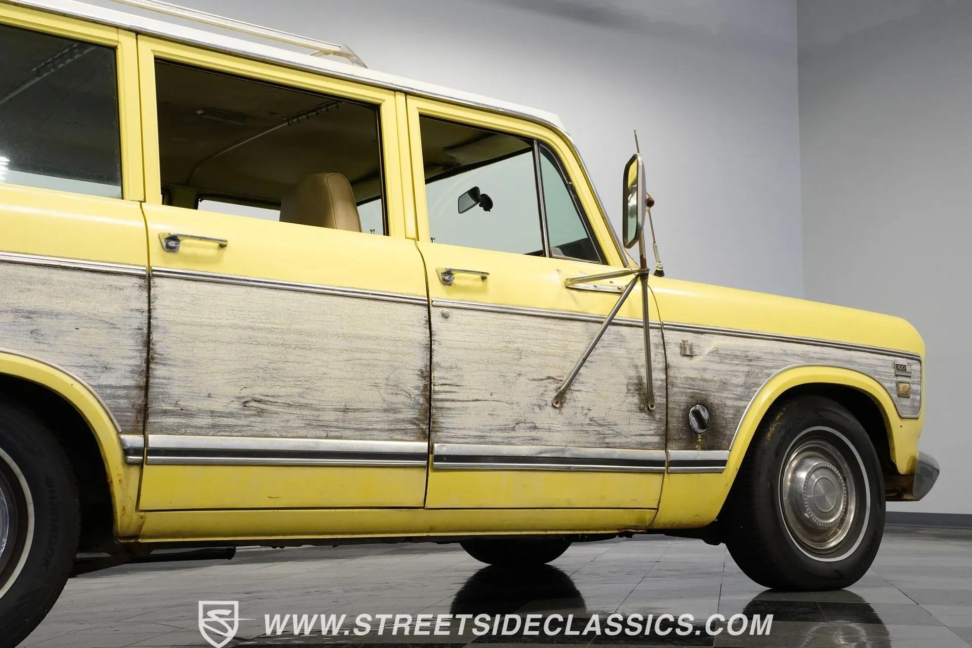1974 International Harvester Travelall