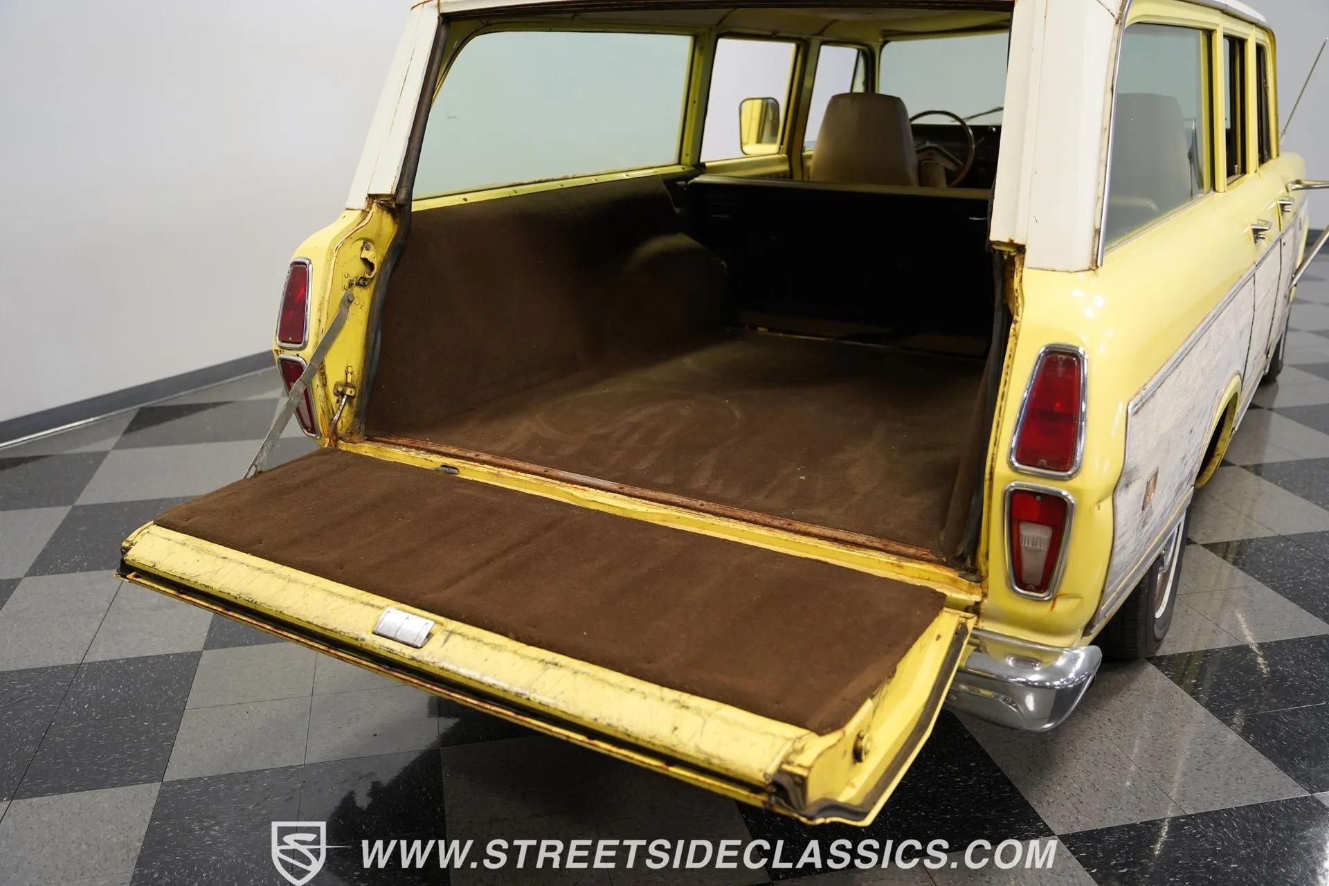 1974 International Harvester Travelall