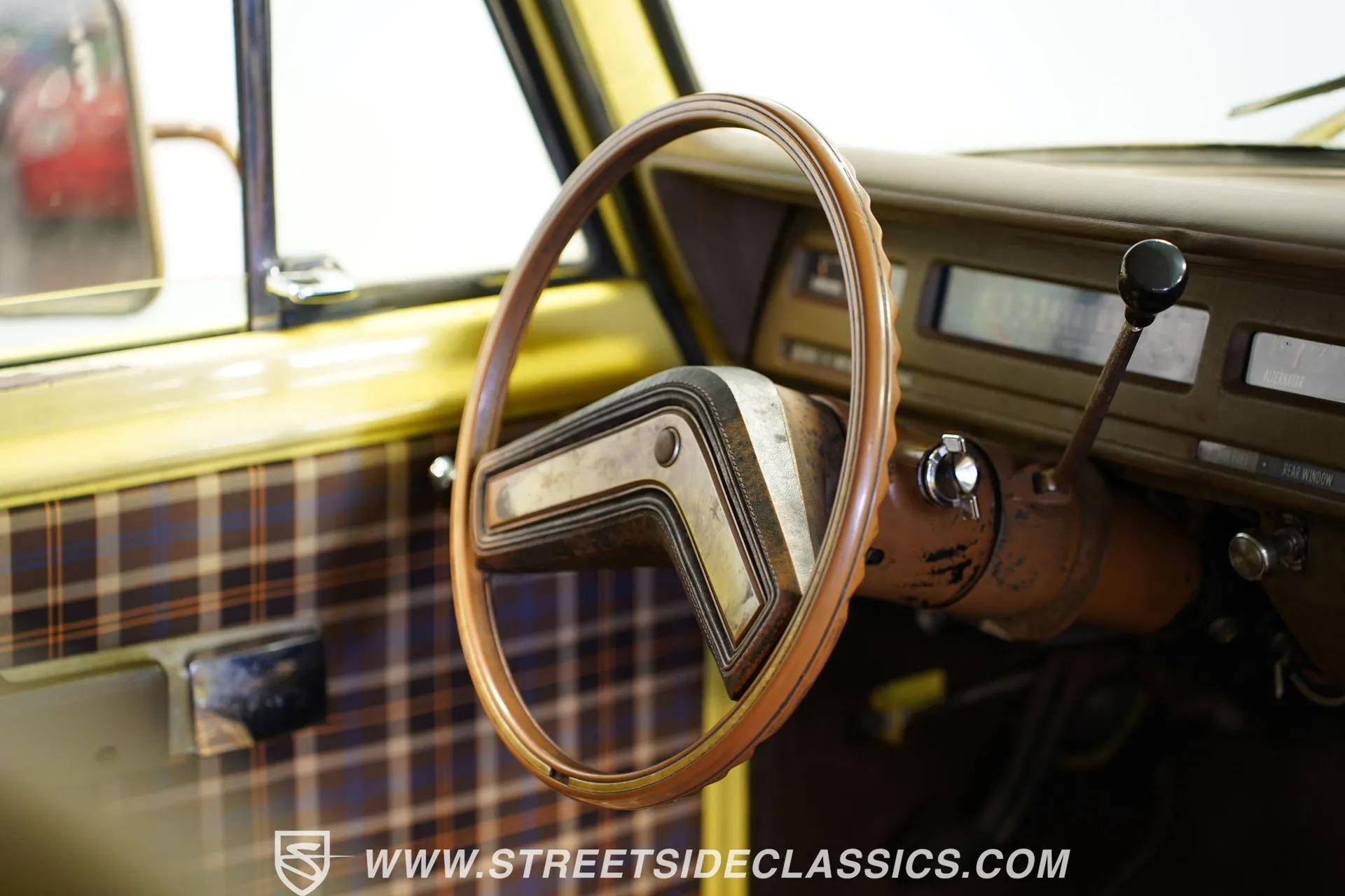1974 International Harvester Travelall
