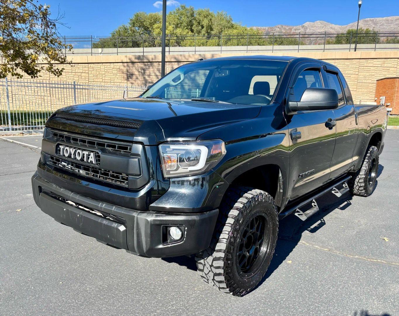 2016 Toyota Tundra Double Cab SR5