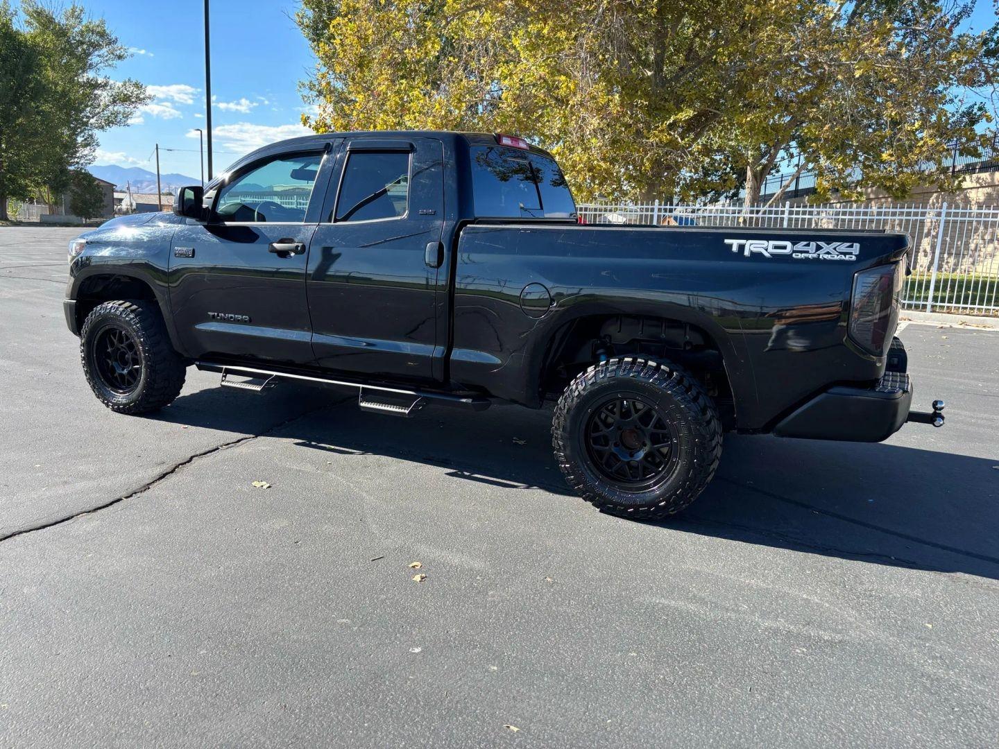 2016 Toyota Tundra Double Cab SR5