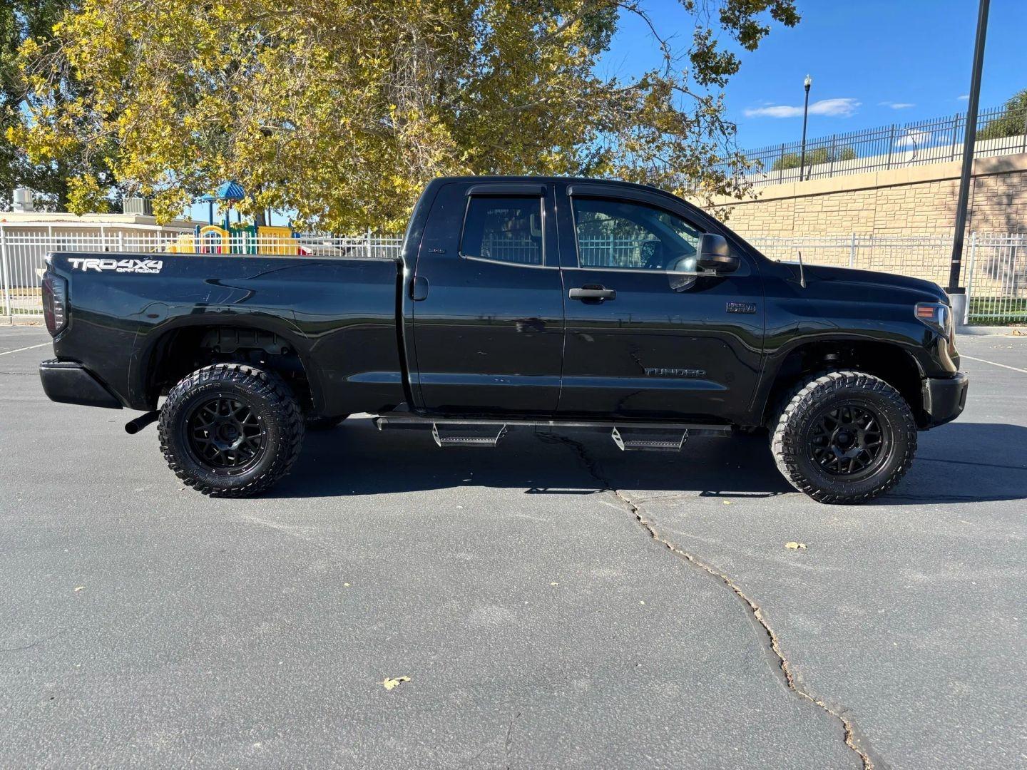 2016 Toyota Tundra Double Cab SR5 - 2