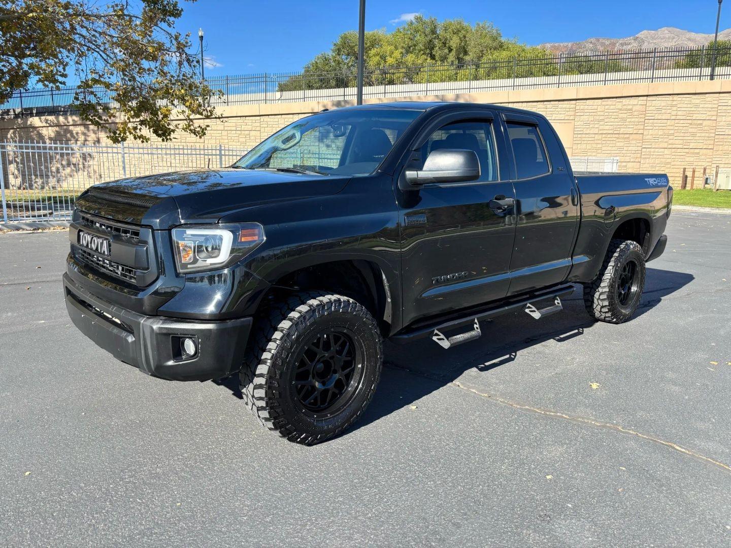 2016 Toyota Tundra Double Cab SR5