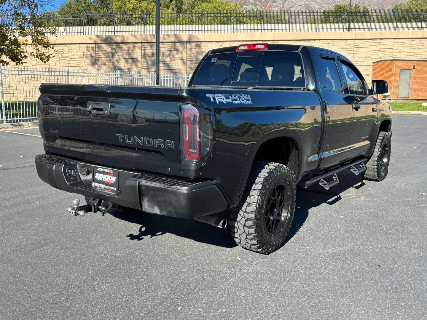 2016 Toyota Tundra Double Cab SR5 - 4